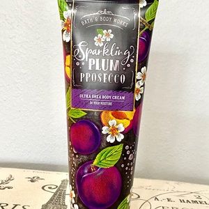 Bath and Body Works Sparkling Plum Prosecco Ultra Shea Cream 8 Ounce